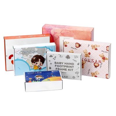 1.5mm Oluklu Kağıt Kişiselleştirilmiş Giyim Kutuları 250gsm Sanat Kağıdı